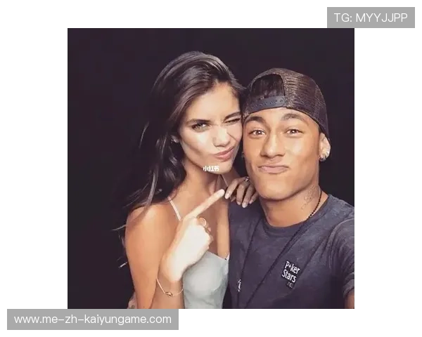 内马尔在慈善赛中临时承担主持,幽默风格圈粉无数